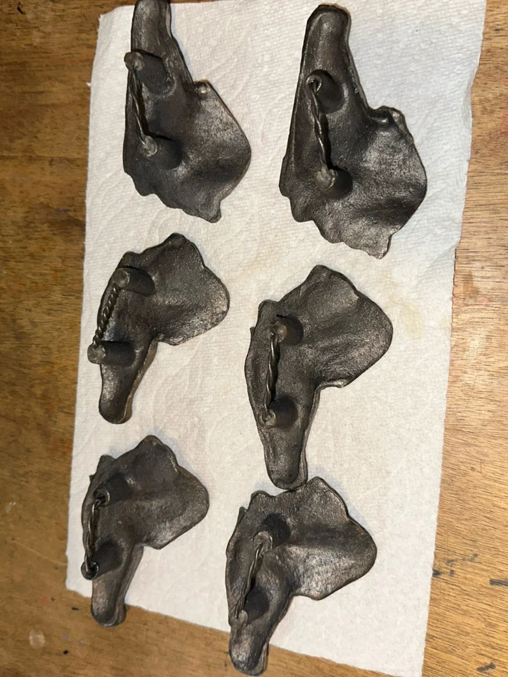 Decorative Cast Iron Horse Head 2”x3”napkins ring set of 6 dark gray
